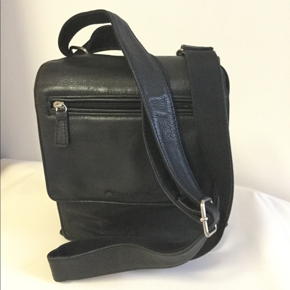 Fossil Handbags - ON SALE❤️🔥 Fossil Leather Purse